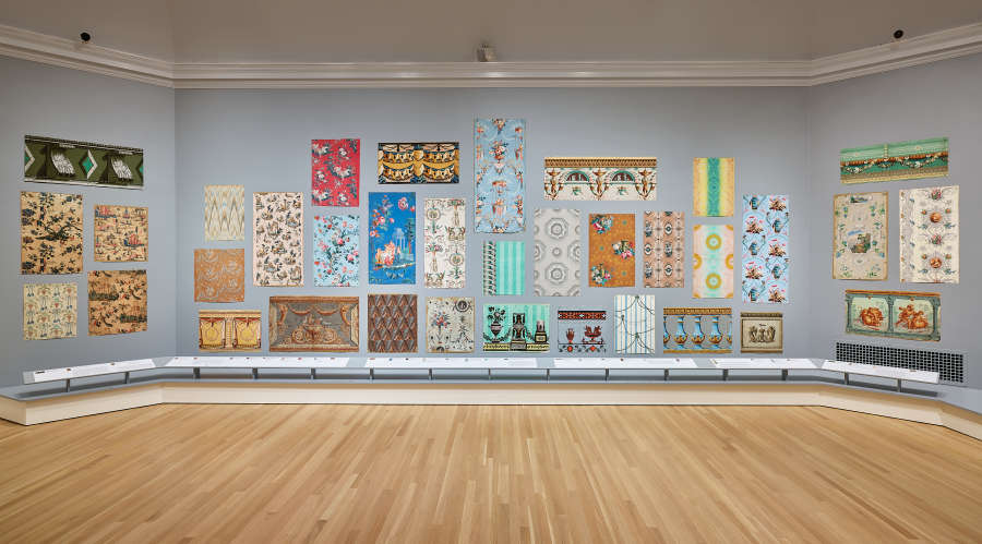 view exhibition image