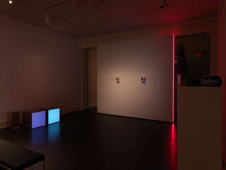 view exhibition image