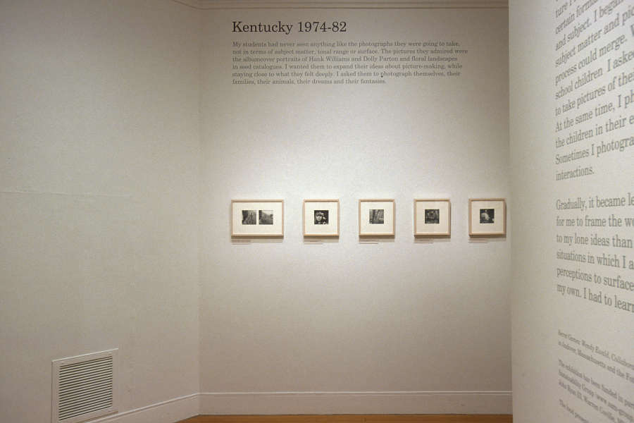 view exhibition image