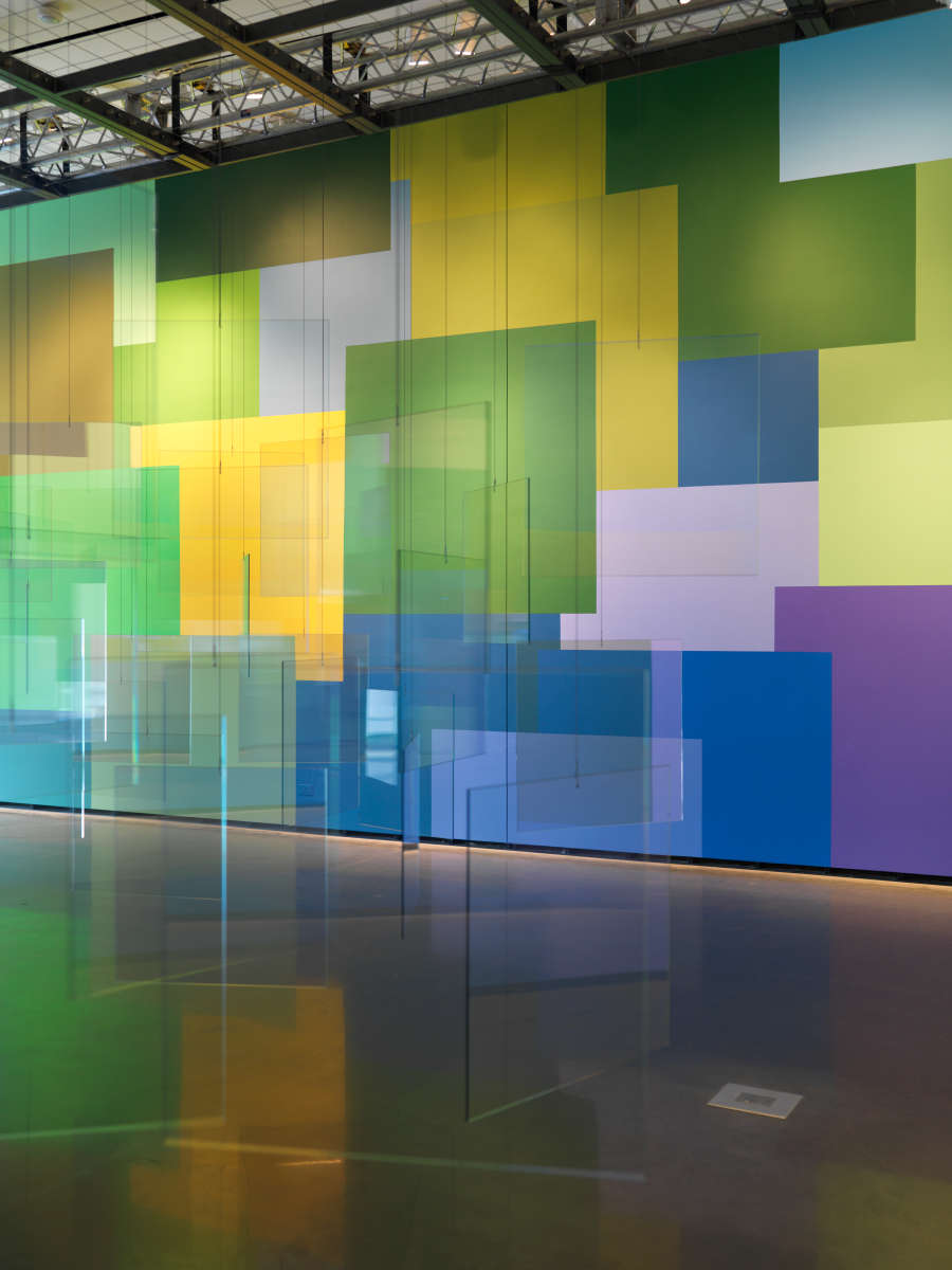 view exhibition image