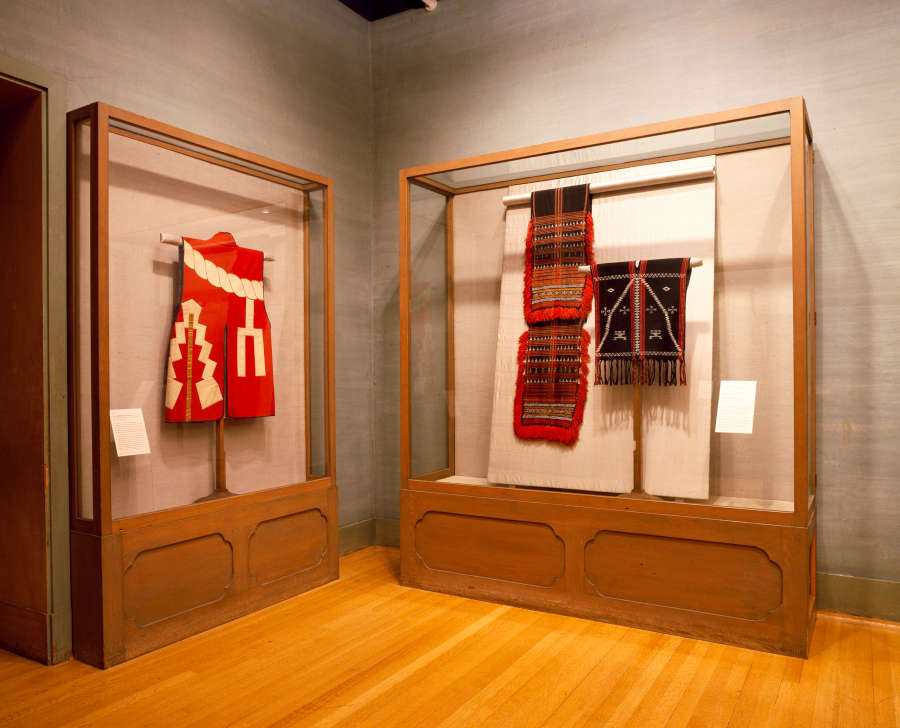 view exhibition image
