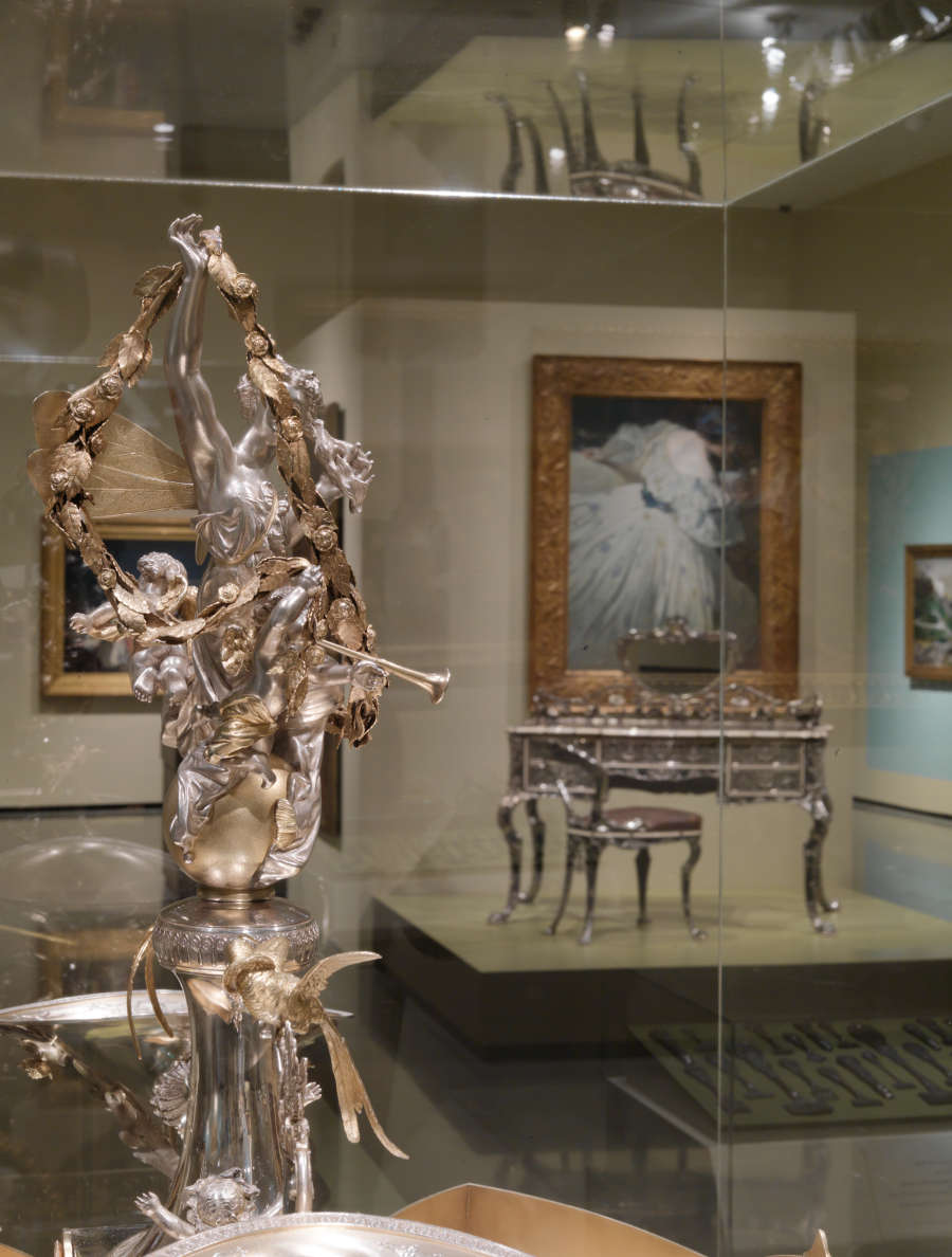 view exhibition image