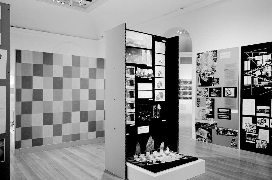 view exhibition image