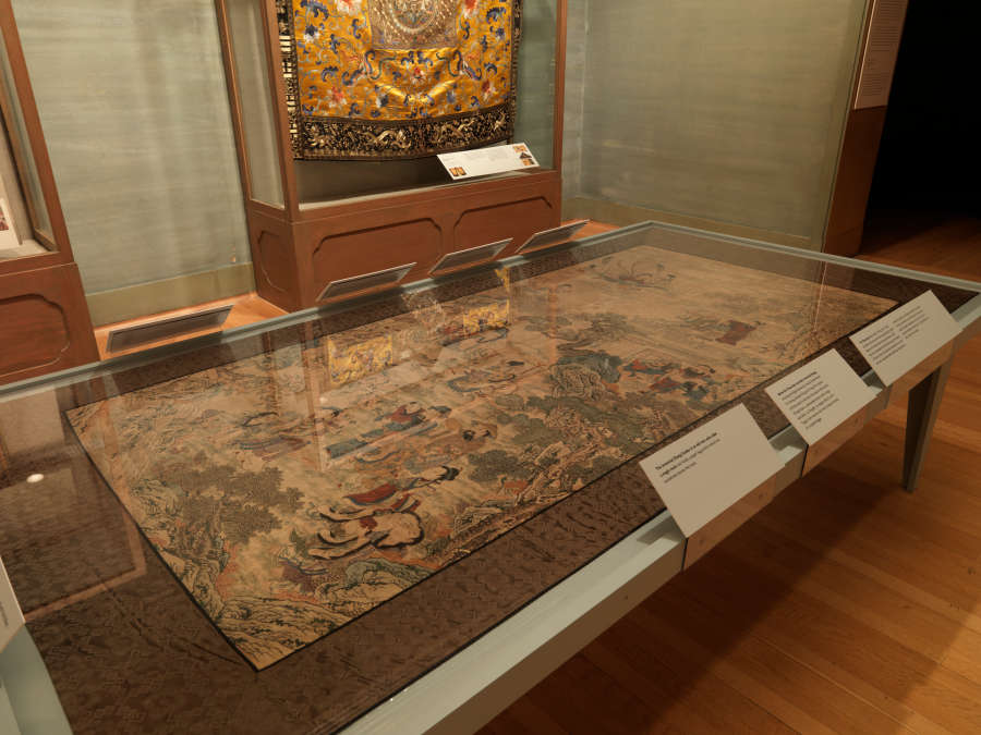 view exhibition image