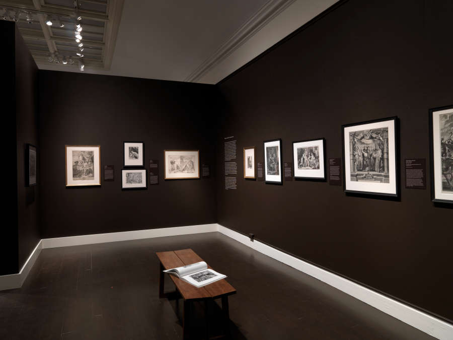 view exhibition image