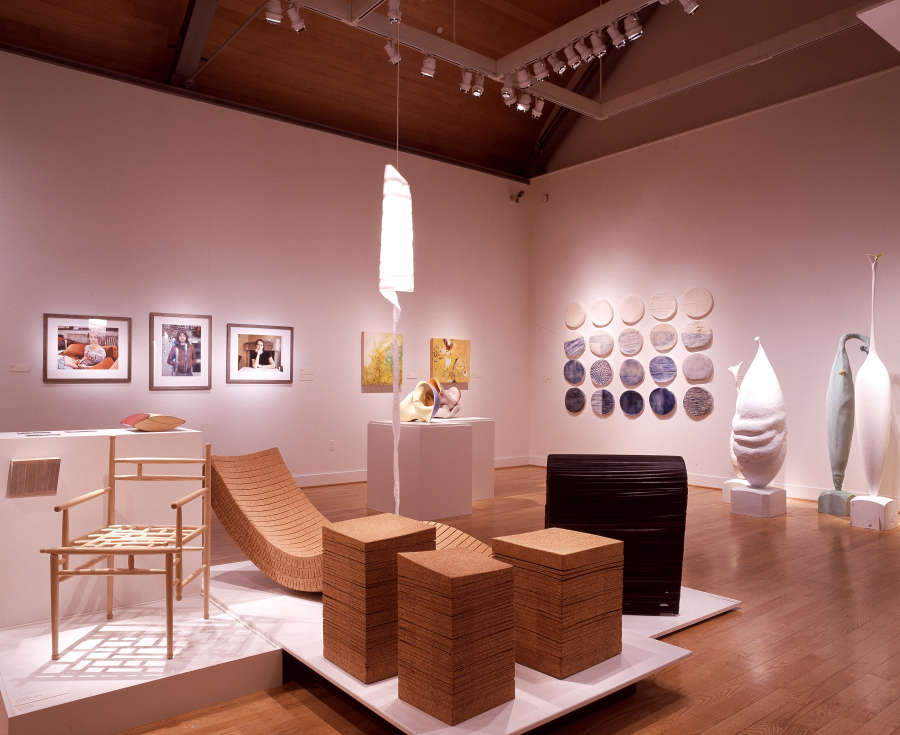 view exhibition image