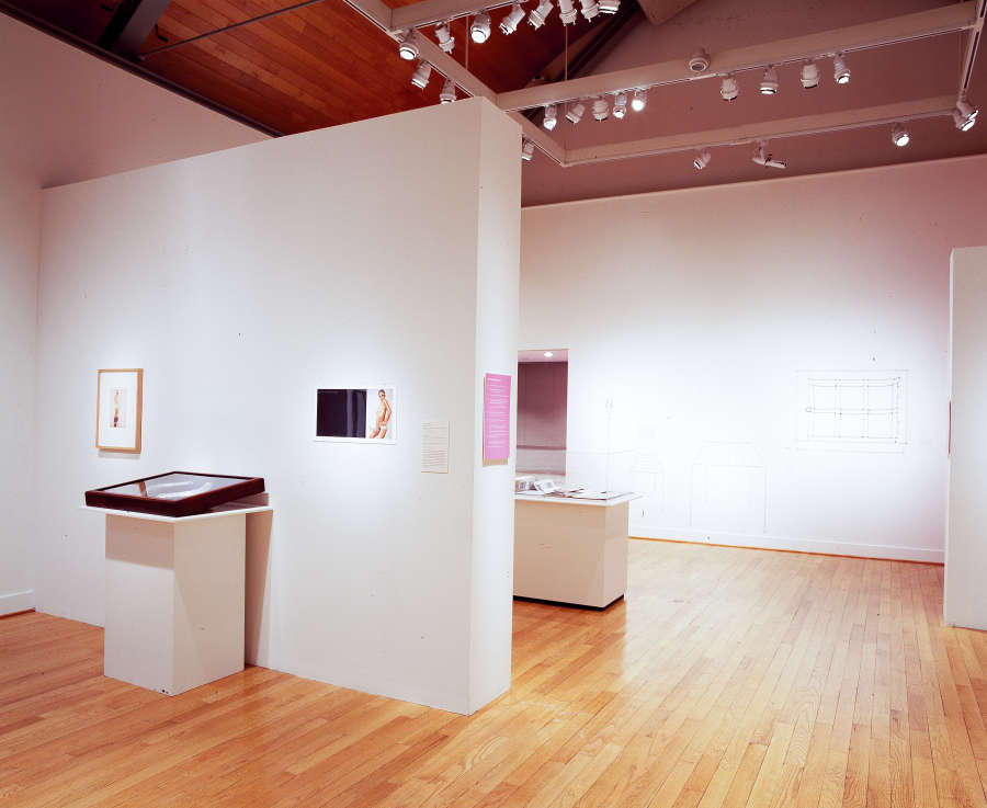 view exhibition image