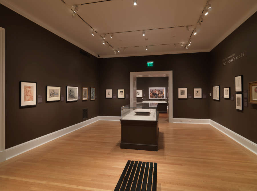 view exhibition image