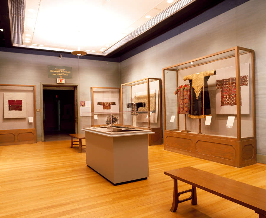 view exhibition image