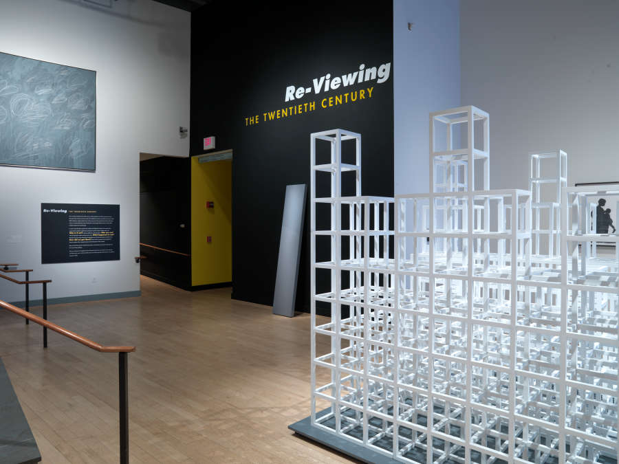 view exhibition image