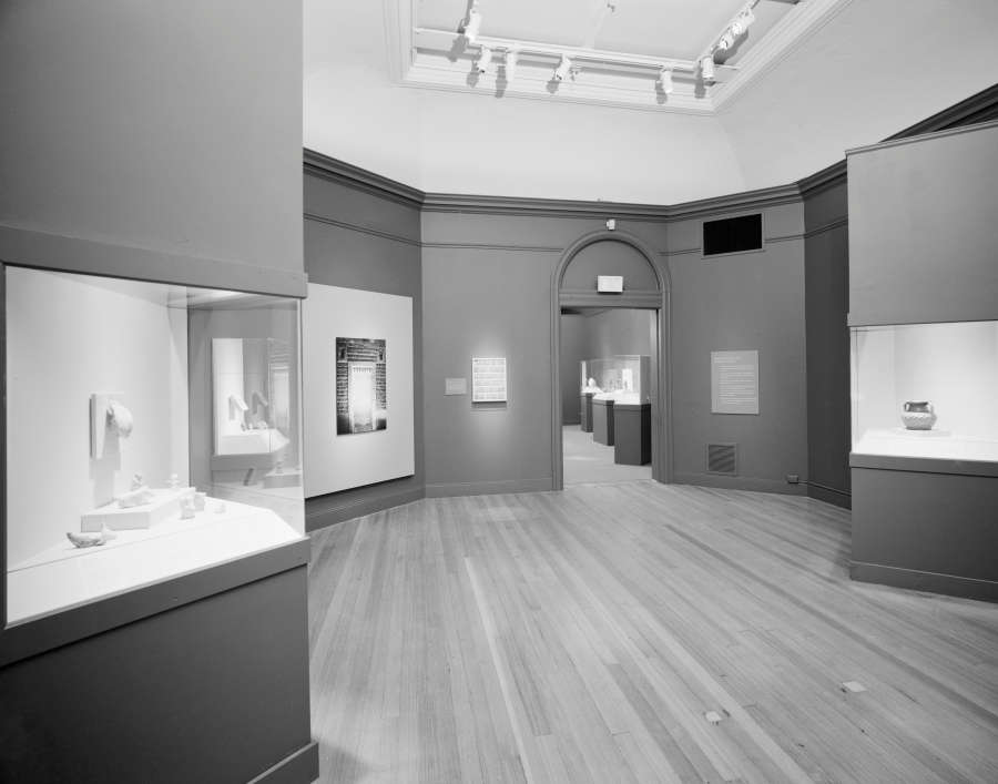 view exhibition image