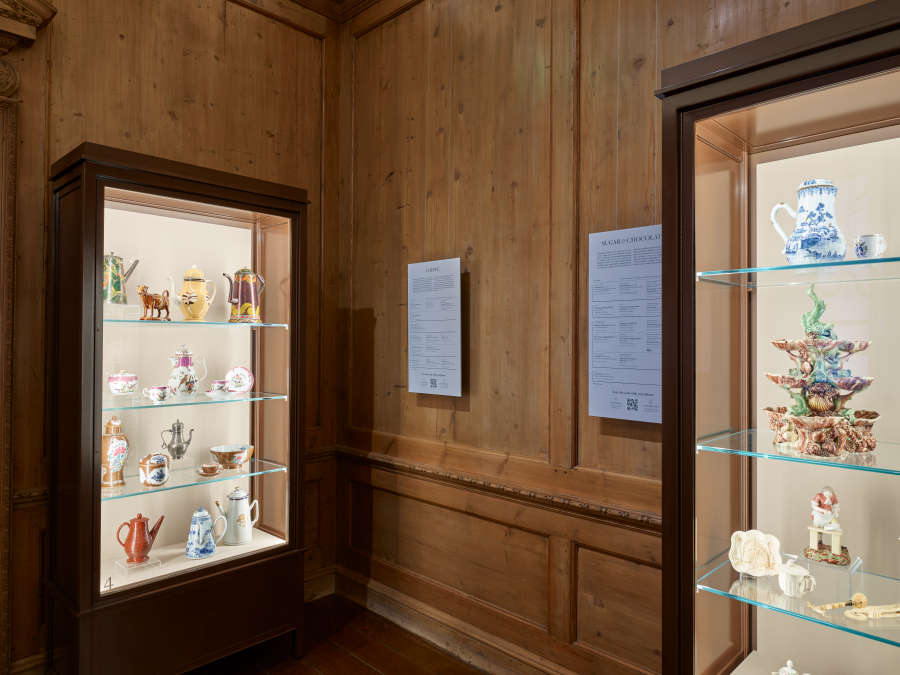 view exhibition image