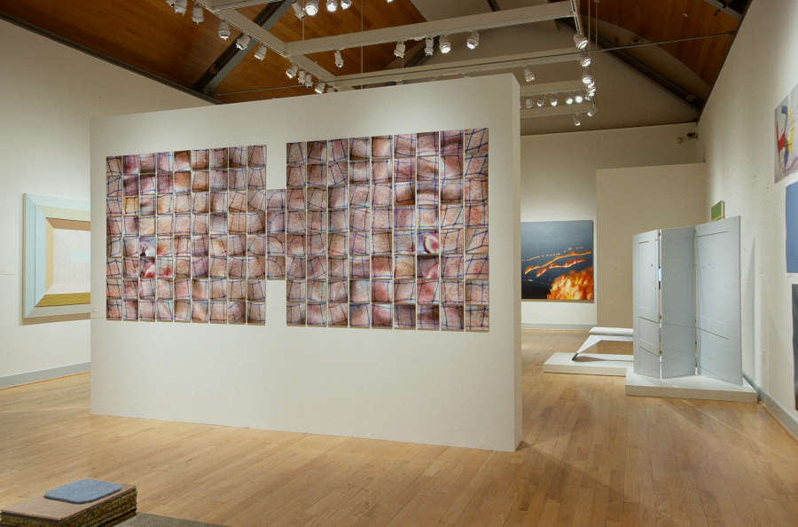 view exhibition image
