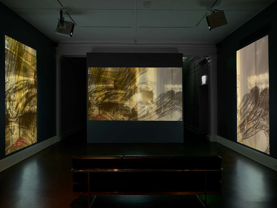 view exhibition image