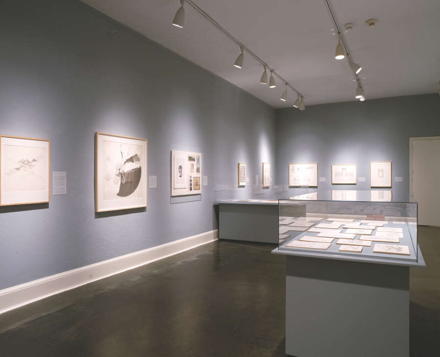 view exhibition image