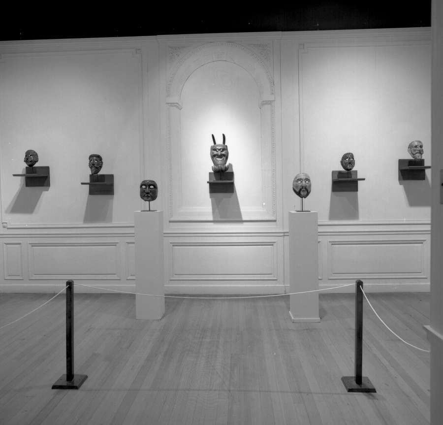 view exhibition image