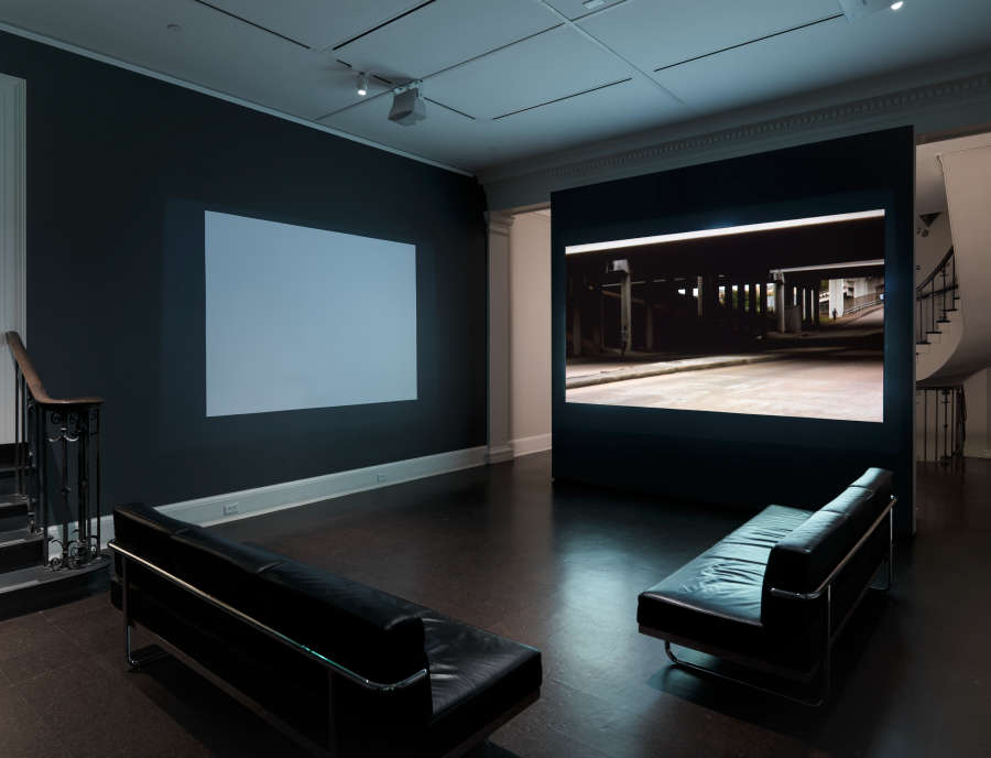 view exhibition image