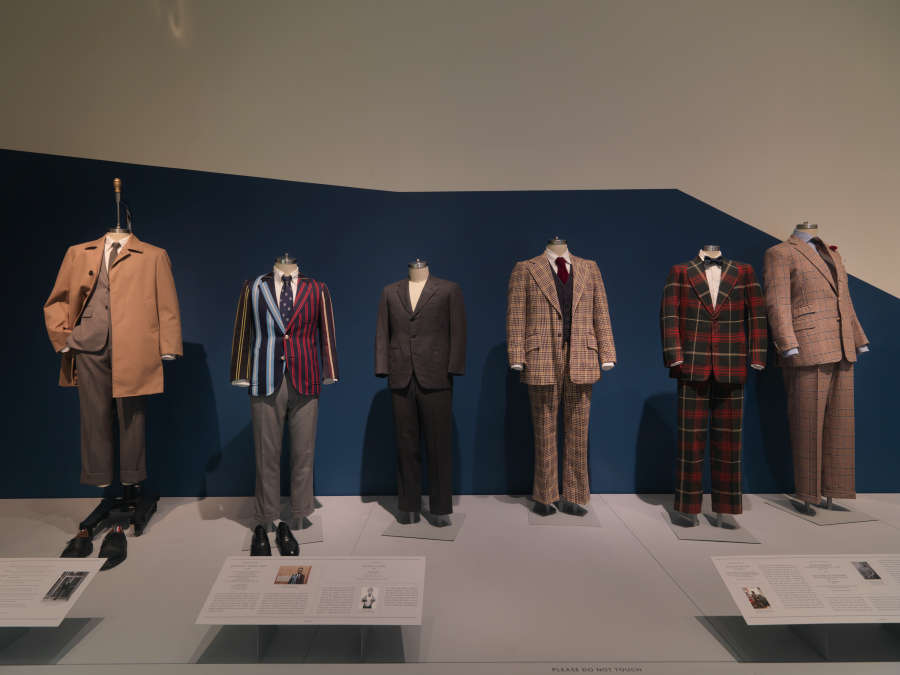 view exhibition image