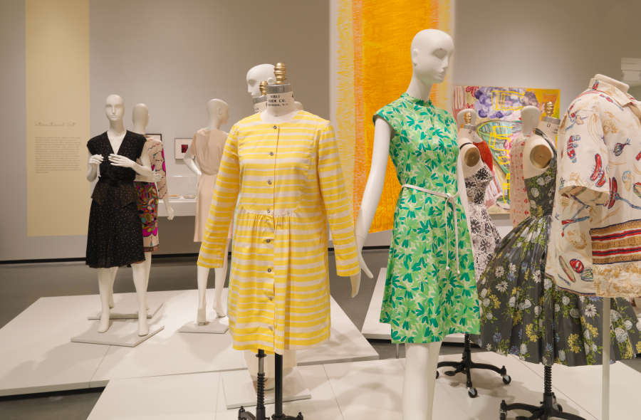 view exhibition image