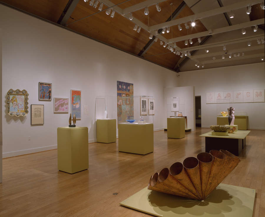 view exhibition image