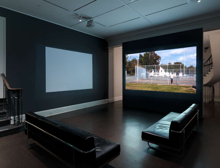 view exhibition image