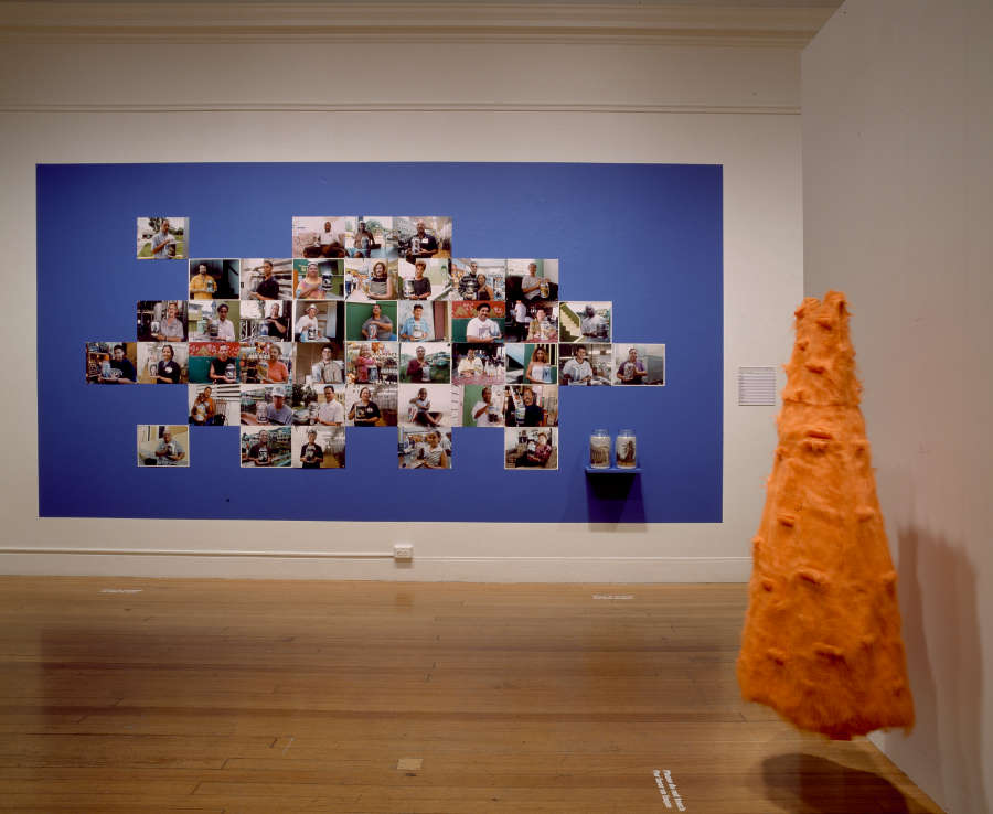 view exhibition image