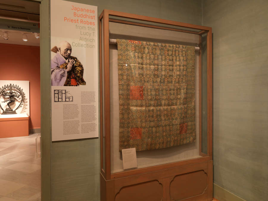 view exhibition image
