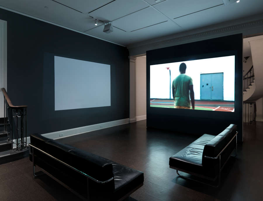 view exhibition image