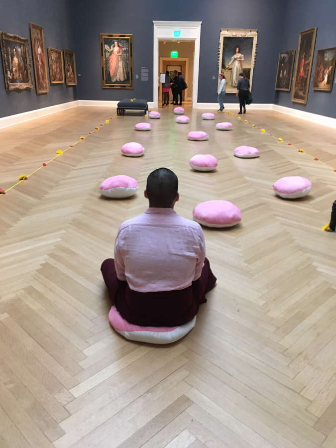 view exhibition image