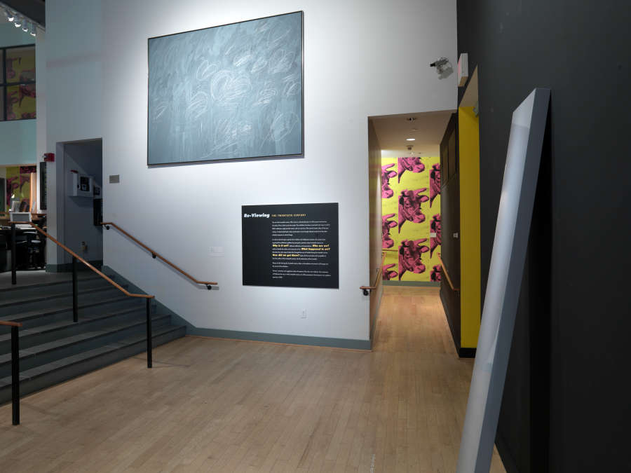 view exhibition image