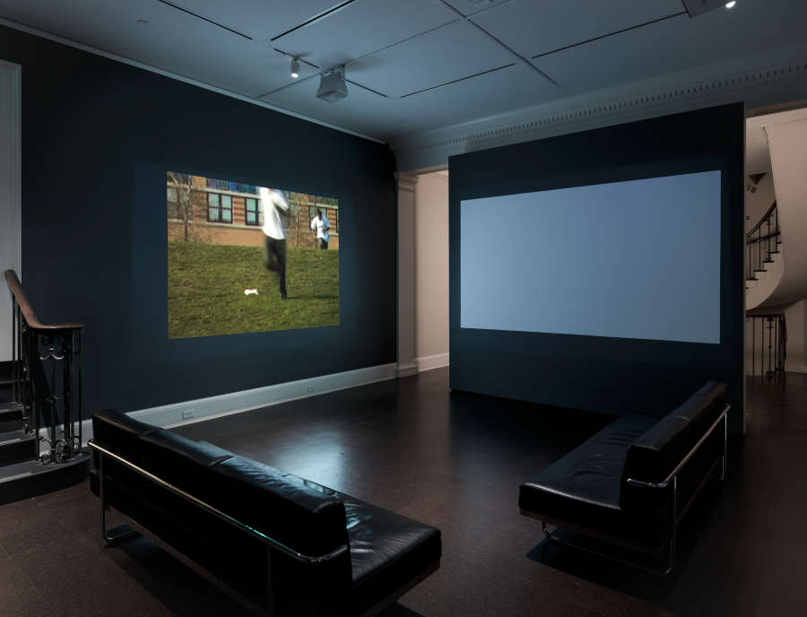 view exhibition image