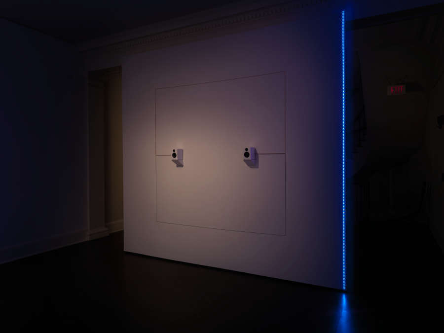 view exhibition image