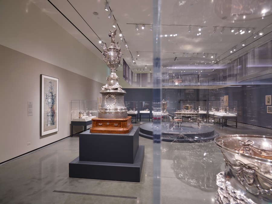 view exhibition image
