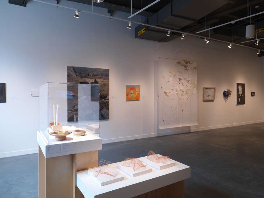 view exhibition image