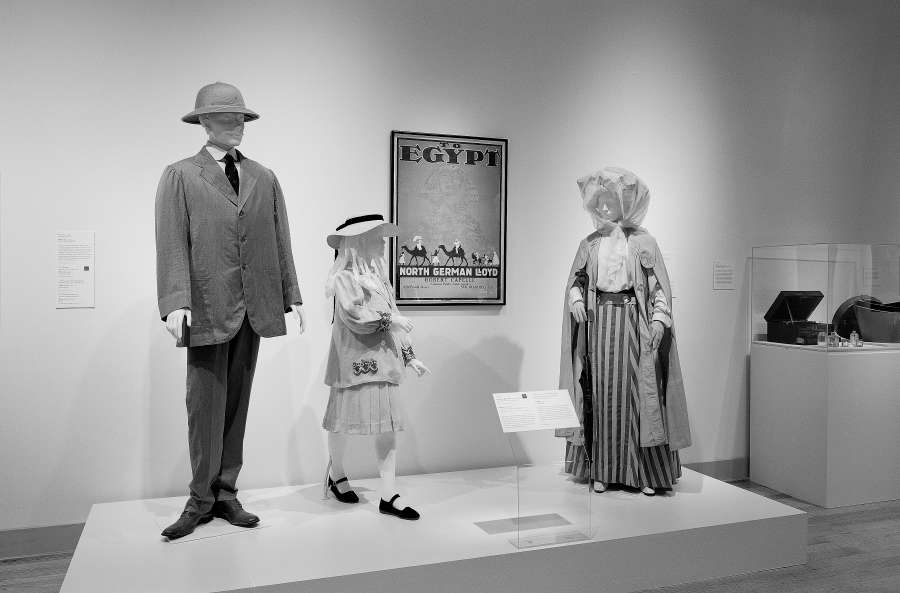 view exhibition image