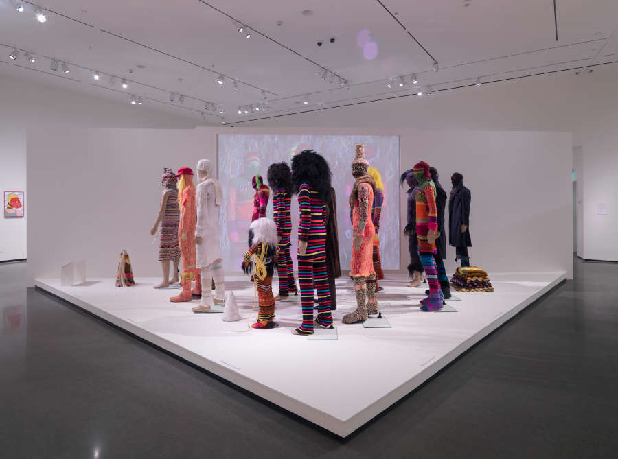 view exhibition image