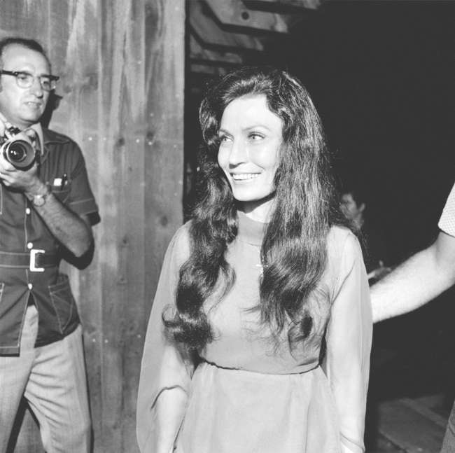 view exhibition image