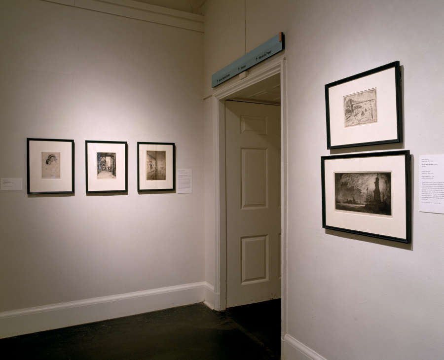 view exhibition image