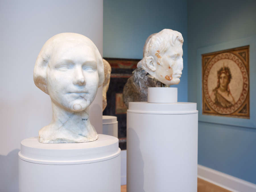 view exhibition image