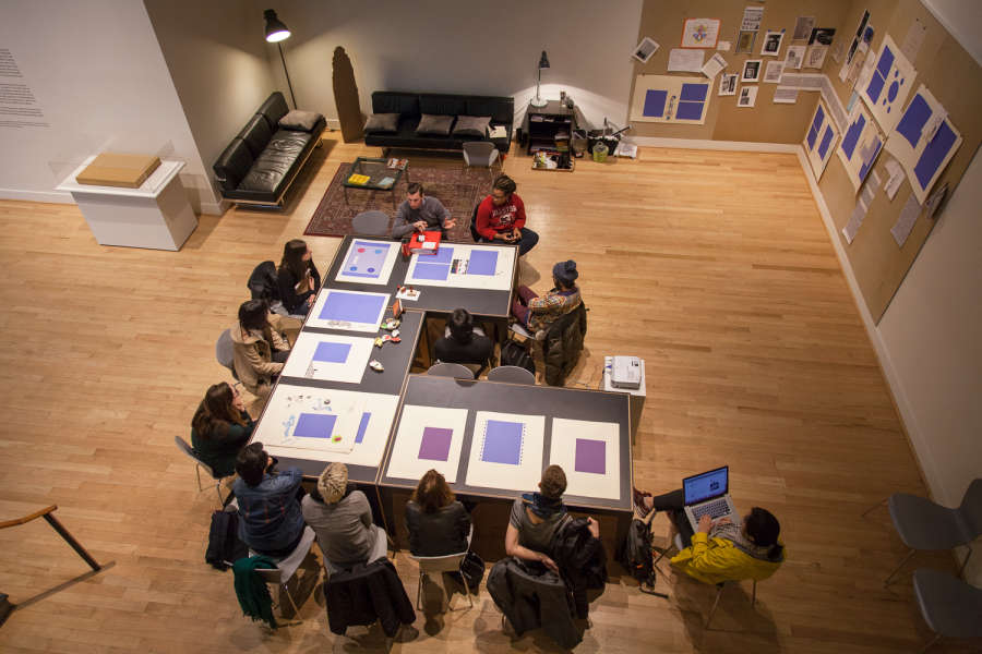 view exhibition image