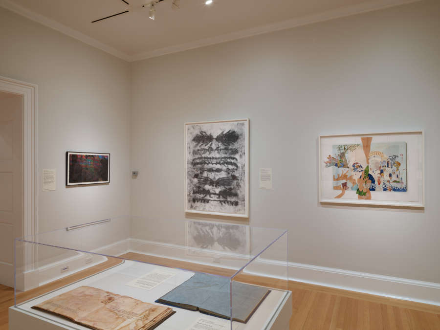 view exhibition image