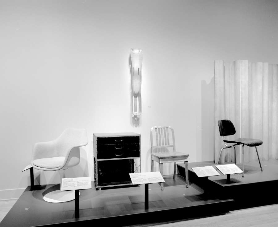 view exhibition image
