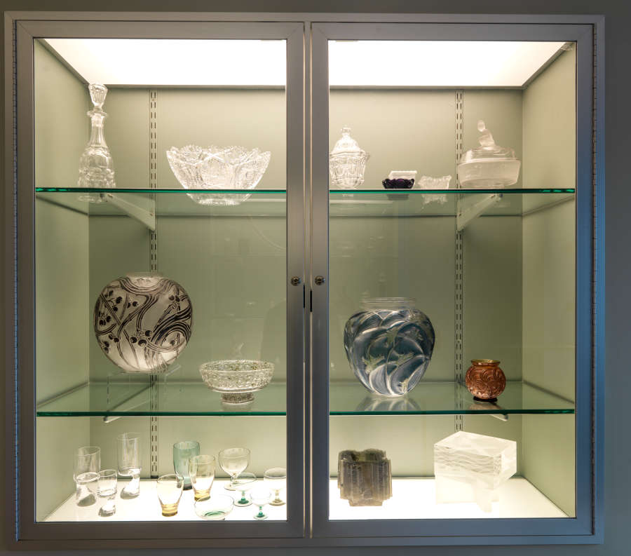 view exhibition image
