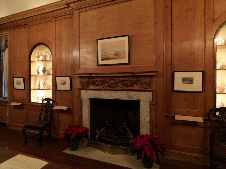 view exhibition image