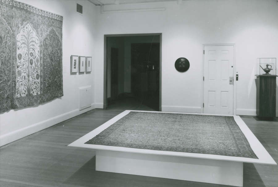 view exhibition image