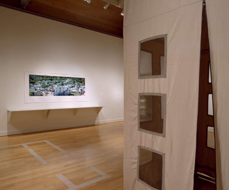 view exhibition image