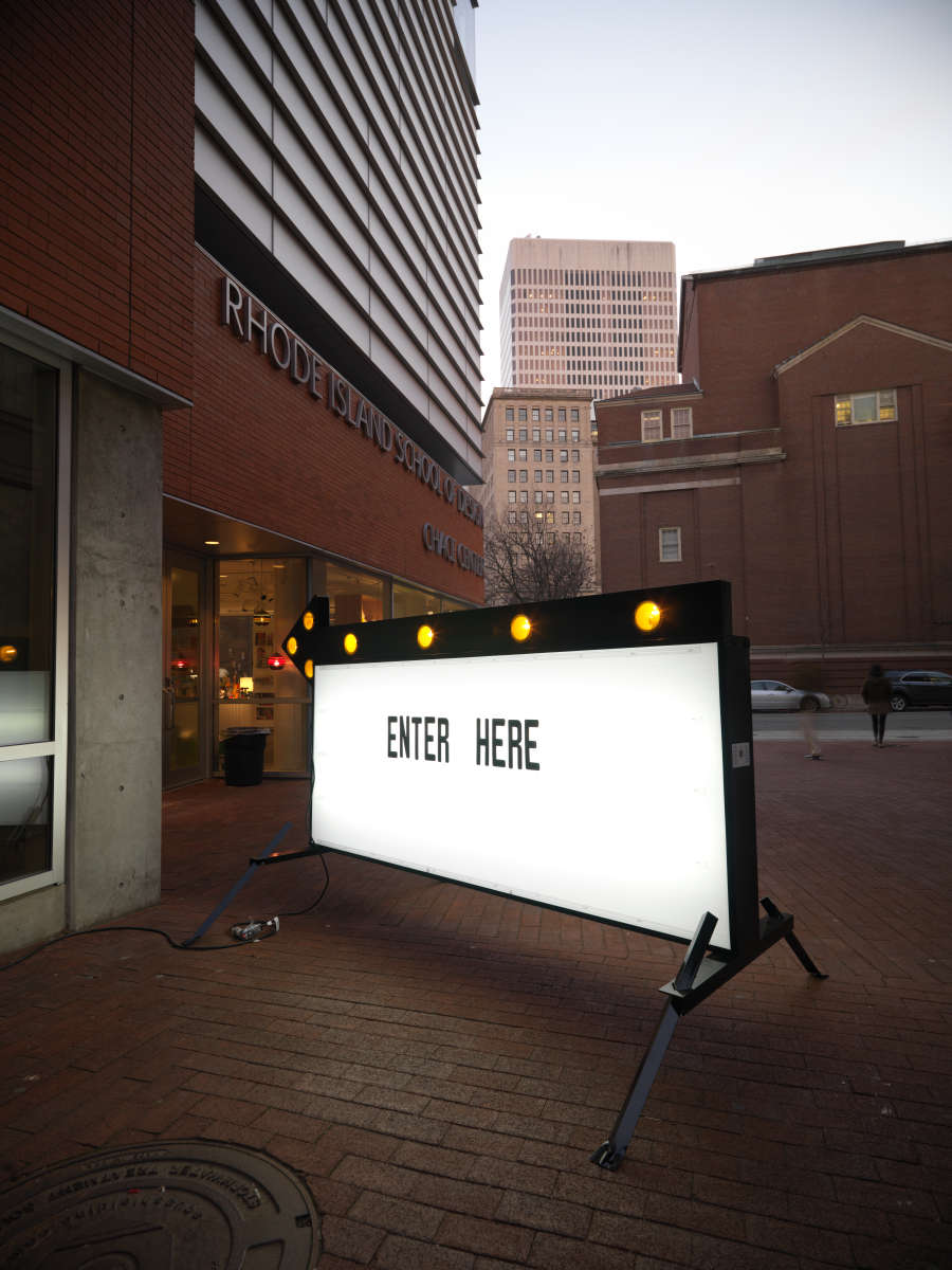 view exhibition image