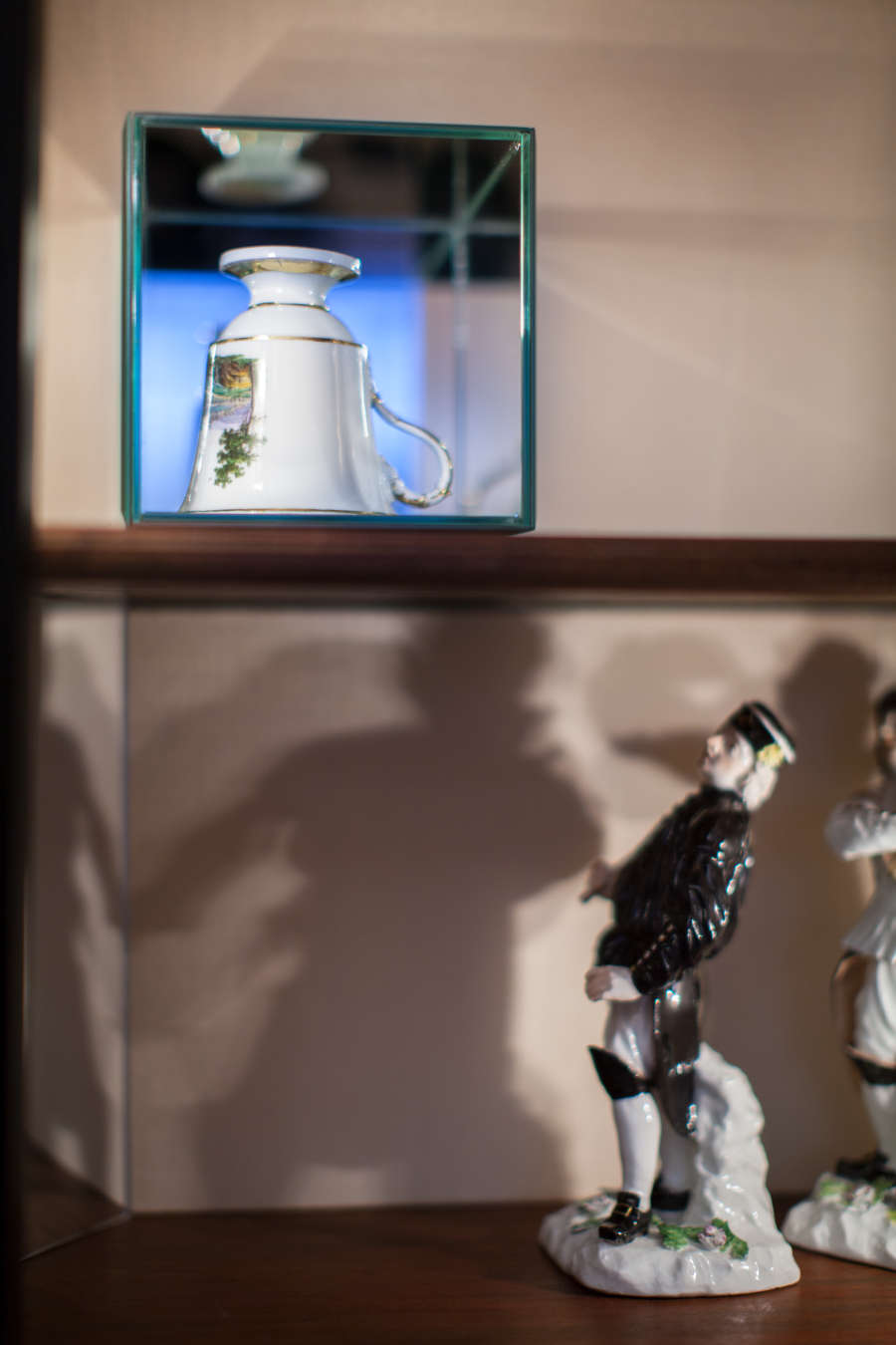 view exhibition image