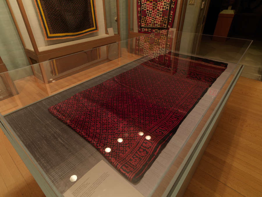 view exhibition image