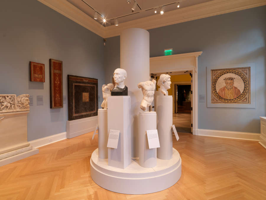 view exhibition image